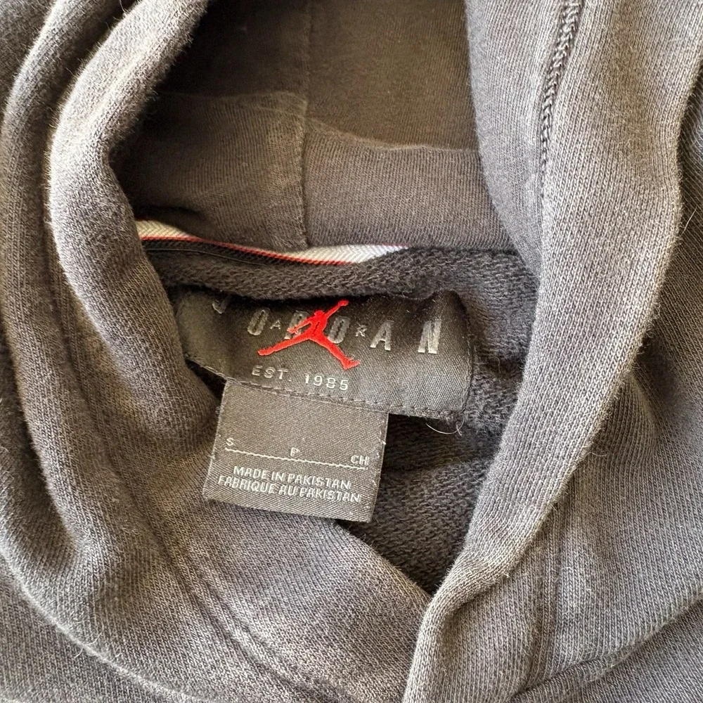 Air Jordan Essentials Fleece Pullover Hoodie Size Small Men's Black FB7336 010
